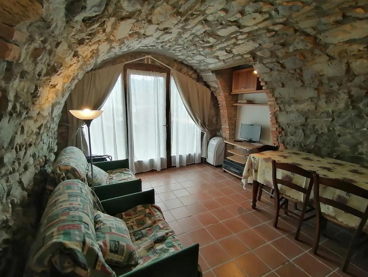 Апартаменти Casa Sasso Тавернола-Бергамаска Екстер'єр фото